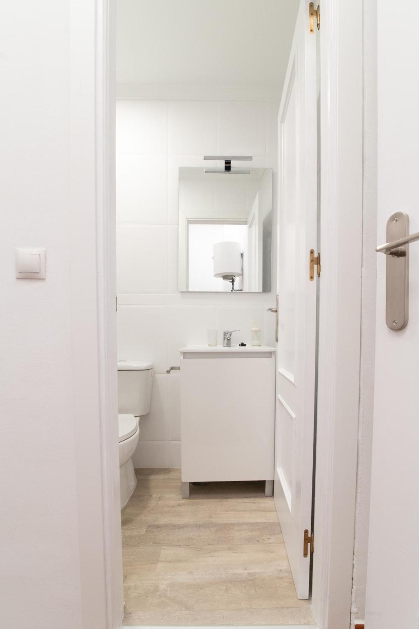 Acogedor Apartamento En Malaga Playa Kültér fotó
